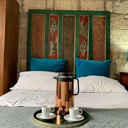 بيت ضيافة Roof Garden Di Charme 3*