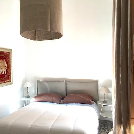 Roof Garden Di Charme بيت ضيافة