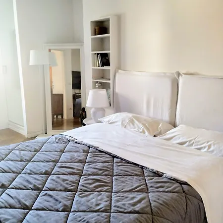 Roof Garden Di Charme بيت ضيافة