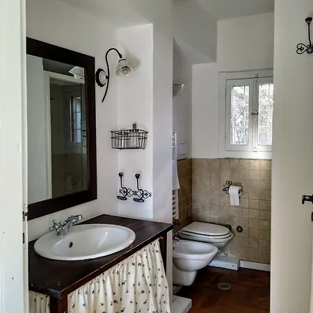 بيت ضيافة Roof Garden Di Charme 3*